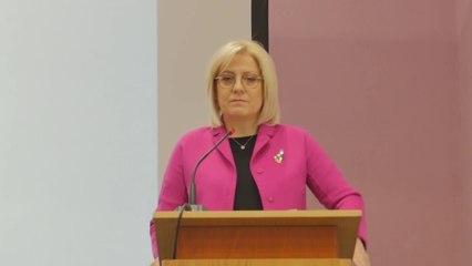 Report TV - Nikolla: Mësuesit s’kanë më nevojë për teserën e partisë që të punësohen