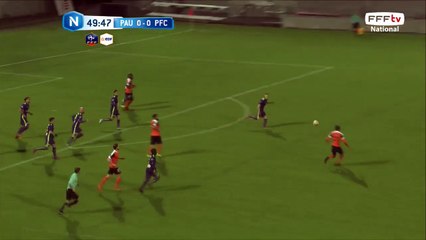 Centre pour Alami et Ribelin, mais le ballon est bien dégagé en corner