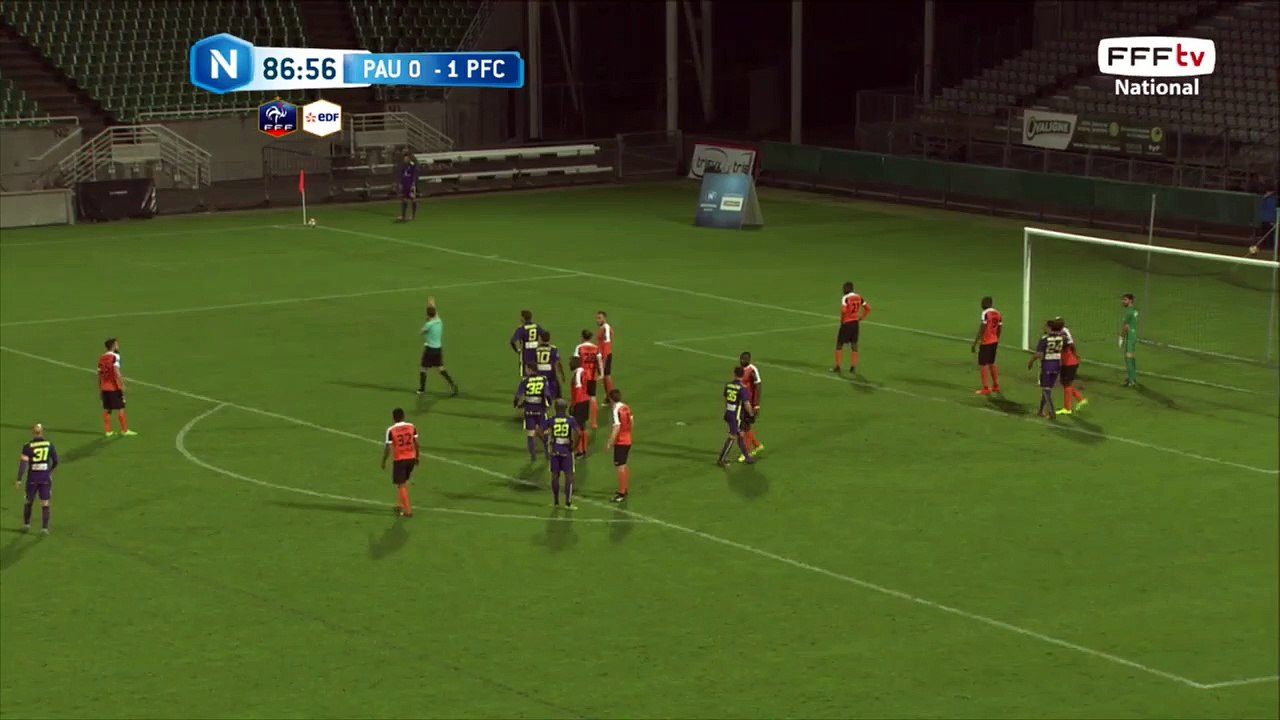 Corner frappé au second poteau pour Kraichi qui n'arrive pas à créer du danger