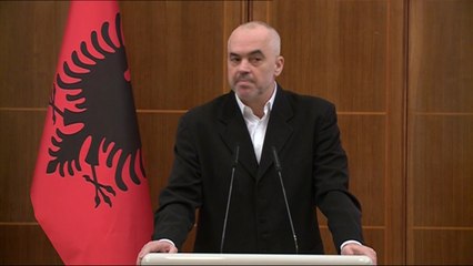 HOMAZHE NE BULEVARD PER 4 VIKTIMAT E “21 JANARIT”, RAMA “DREJTESIA PER KRIMIN SHTETEROR ESHTE AFER”