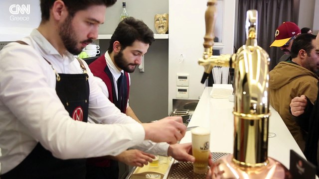 Από την Πάτρα της μπελ επόκ, η μπύρα ΜΑΜΟΣ επιστρέφει στο τραπέζι μας