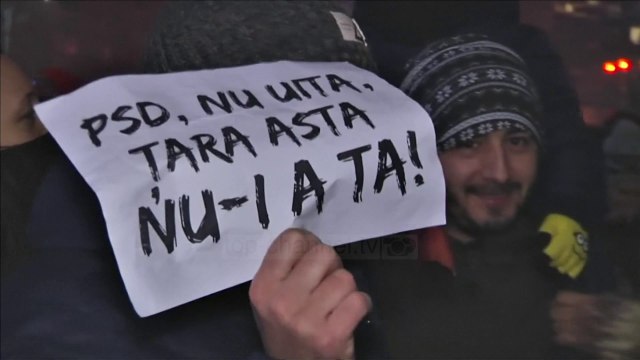 Kryeministri liron shokët , protesta në Rumani - Top Channel Albania - News - Lajme