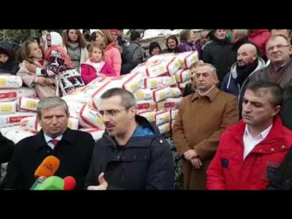 Moti, Emergjencat vijojnë shpërndarjen e ndihmave - Top Channel Albania - News - Lajme