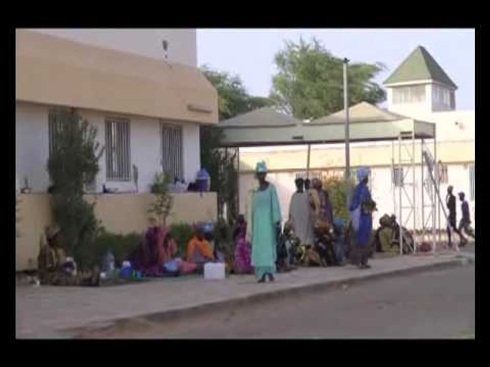 Le Khalif Général des Mourides remet une ambulance à l'hipotal de Touba