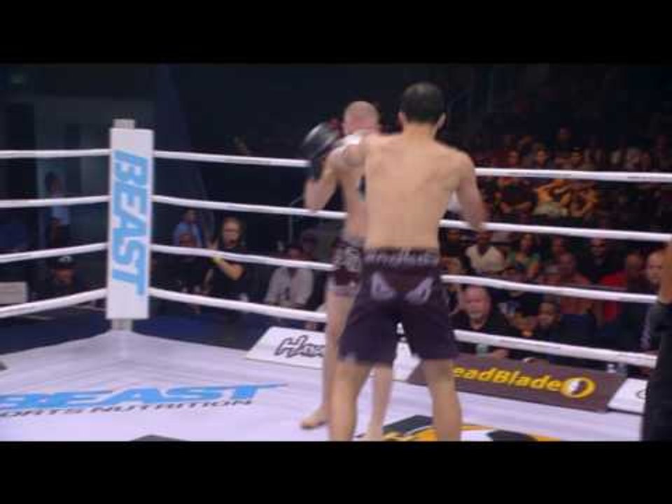 Bodyshot KO: Giga Chikadze lands 'The Giga-Kick' at GLORY 32