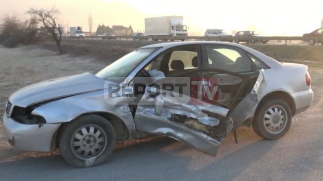 Report TV - Dy aksidente në Fushë-Krujë, 2 të plagosur rëndë, bllokohet trafiku