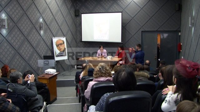 Report TV - 'Epoka Kadare', promovohet libri për 81-vjetorin e lindjes