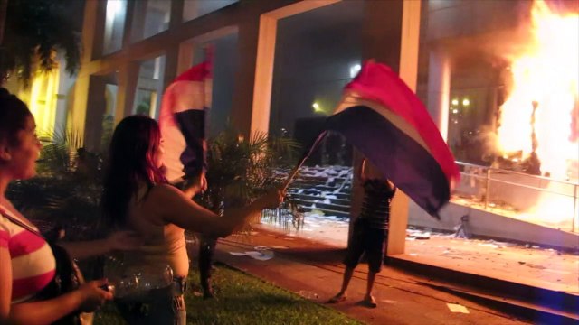 Confronto e invasão do Congresso no Paraguai