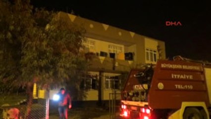 Adana - 23 Yaşındaki Genci Öldürdüğü Iddia Edilen Muhtarın Evi Kundaklandı