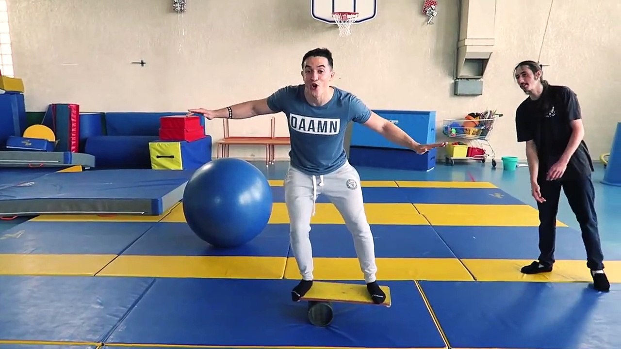 DES DÉFIS IMPOSSIBLES COMPLETEMENT FOUS !!
