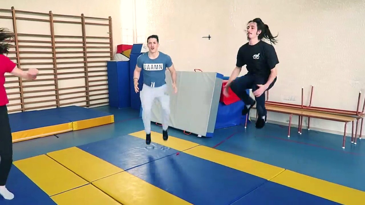 DES DÉFIS IMPOSSIBLES COMPLETEMENT FOUS !!-F6xsQQSgU14