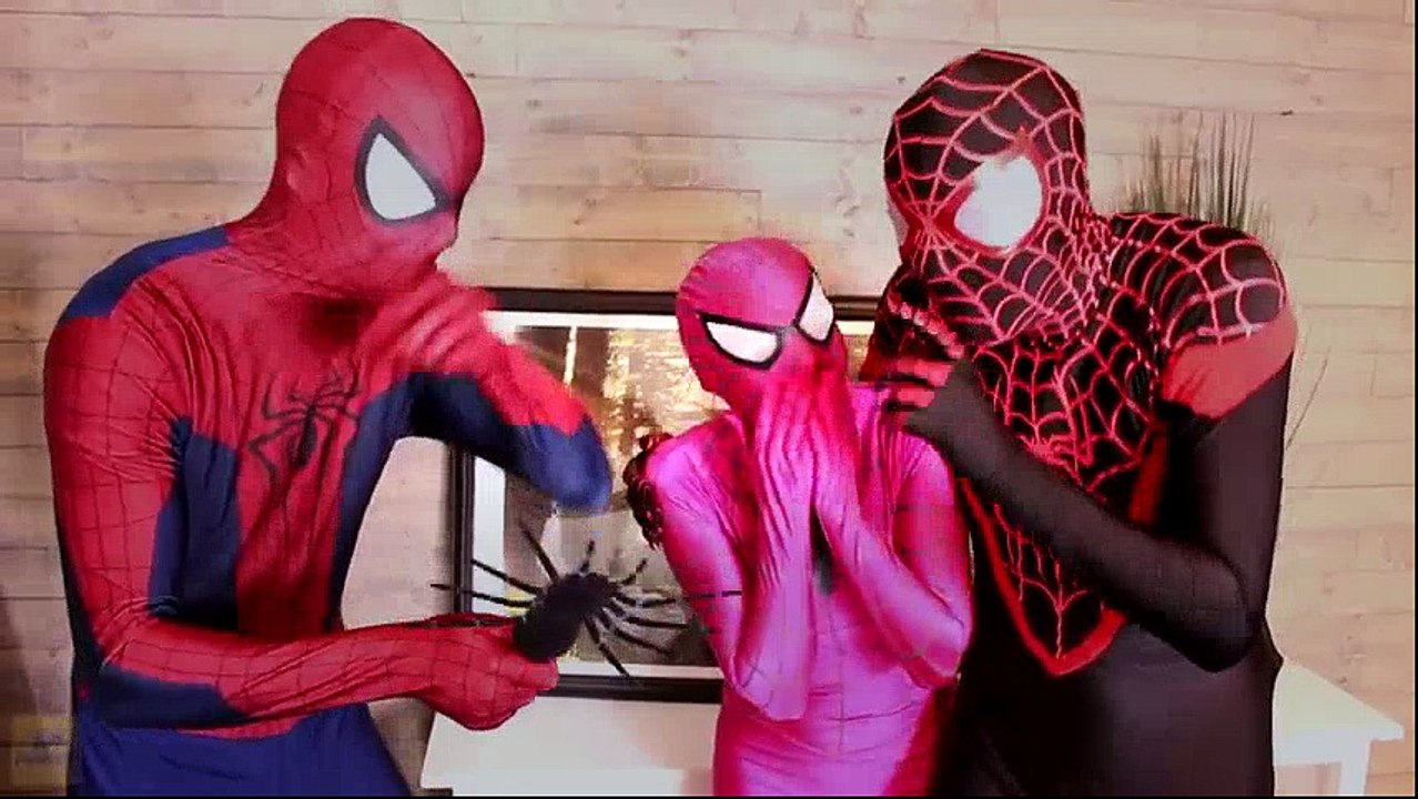 Frozen Elsa Ghost Prank! w/ Spiderman, Pink Spidergirl, Anna, Ariel & Elsa Mermaids & Maleficent :)