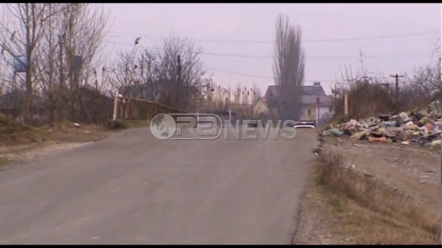 Ora News – Po kalonte rrugën, makina përplas fëmijën 4 vjeç në Fushë Mamurras