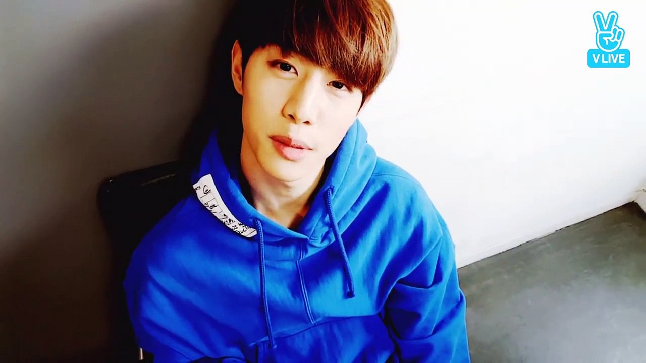 GOT7  마크 정글 잘 다녀올게요✋️