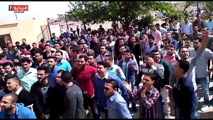 بالفيديو..طلاب " هندسة مدني بلببس " يتظاهرون لمطالبة بالمعادلة