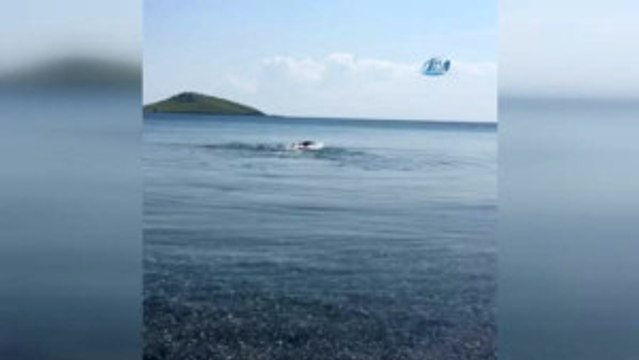 Ata Demirer Deniz Sezonunu Açtı