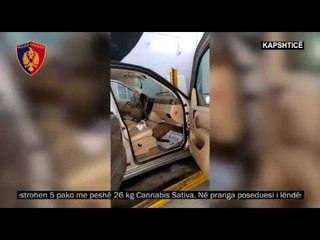 Ora News – Kapshticë, 61 vjeçari kapet me 26 kg kanabis në mjetin tip “Benz ML”
