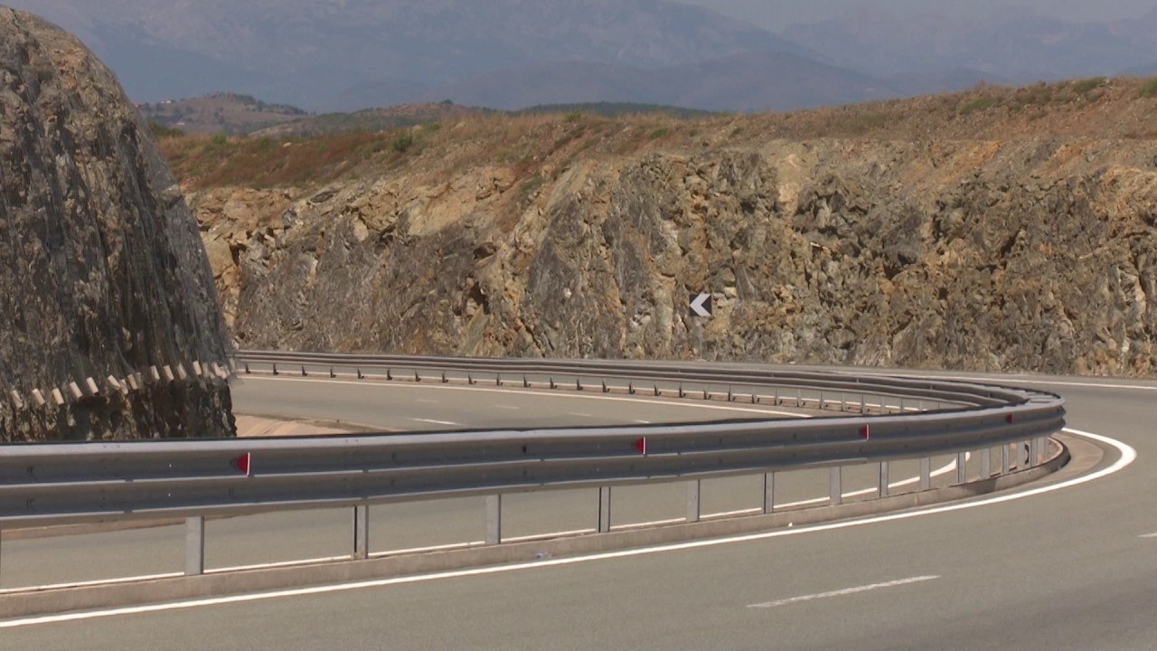 PROJEKTI “NJE MILIARDE EURO”, NDERTUESIT E SHOHIN SI NJE NISME POZITIVE PASI REALIZOHEN PROJEKTE TE