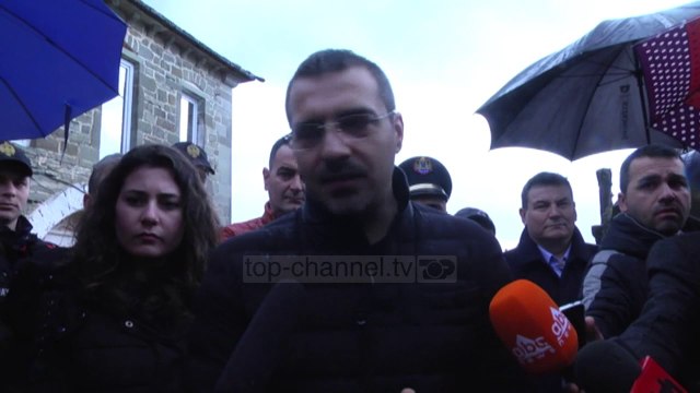Shqipëria pa armë , Tahiri ndalet në Gjirokastër- Top Channel Albania - News - Lajme