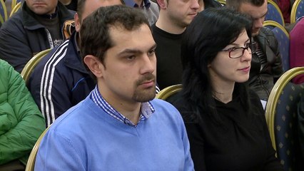 LIBRA e Blushit, e vetme në zgjedhje - Top Channel Albania - News - Lajme