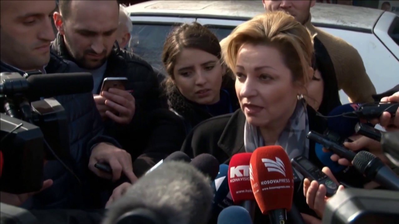 Kosovë, rrënohet muri në veri të Mitrovicës