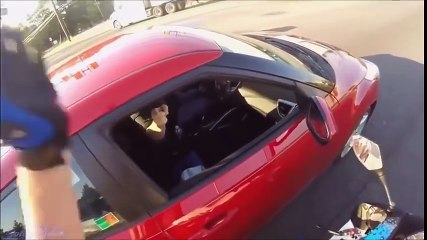 【発狂ケンカ】事故の恨みをぶつけ合う壮絶な喧嘩映像１５連発　憎々しげな表情で襲い掛かってくる発狂ドライバーに鳥肌がおさまらない