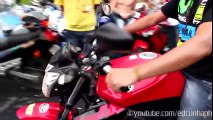 Motorcycle Driftバイク動画　男子顔負けスレンダー美女がバイクウイリードリフトを披露！ かっこいいドリフト集めてみた