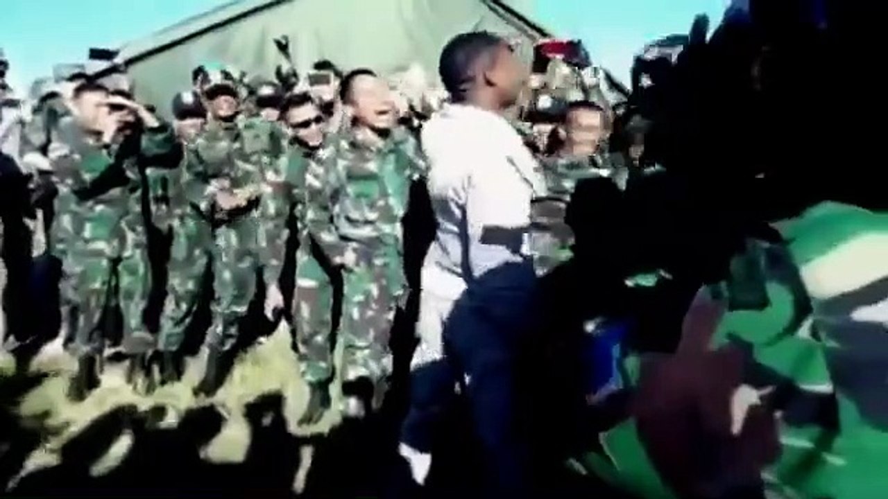 Hebat,, TNI ini berani Meladeni Prajurit Army Amerika