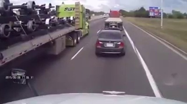 Il voulait narguer un routier, mais les potes du routiers vont débarquer