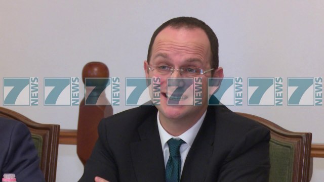 VOTA E SHQIPERISE KUNDER “NATO”, MINISTRI BUSHATI SQARON DEPUTETET - News, Lajme - Kanali 10