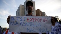 شورای دفاعی خواستار تجدید نظر در تصمیم دیوان عالی ونزوئلا شد
