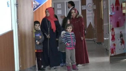 Siyer Yarışması'nda Binlerce Öğrenci Ter Döktü