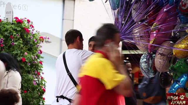 Speaking Urdu with Strangers