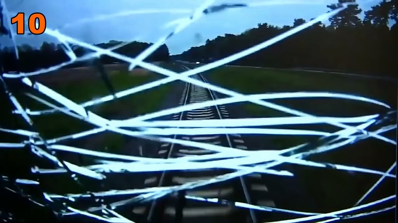 Train Crash Top 10 Compilation 4