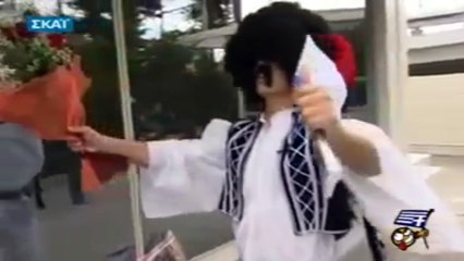 Τσολιας αδωνις γεωργιαδης τσολιας αλεξης τσιπρας ελληνοφρενεια