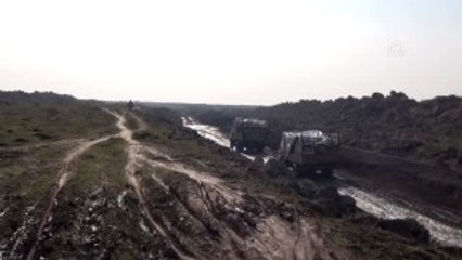 Abluka Altındaki Humusluların Tek Çaresi "Ölüm Yolu"