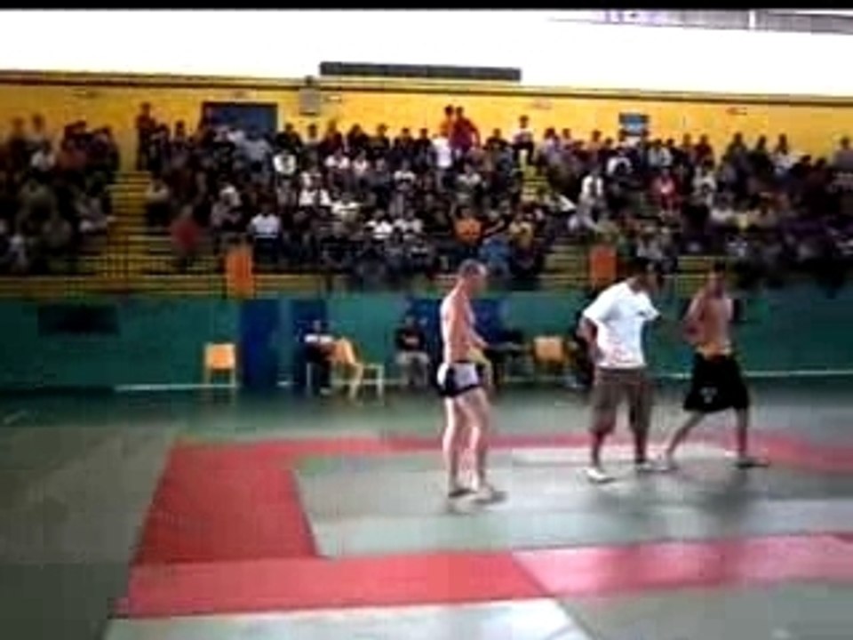 Dezweemer vs Leroy