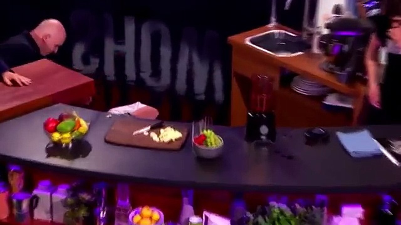 Gordon Ramsay Cut Hand Off in Blender in Front Of TV Audience