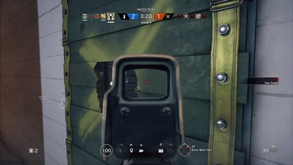 Tom Clancy's Rainbow Six® Siege triple kill with degal