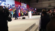 Marseille : Emmanuel Macron acclamé à son entrée au parc Chanot