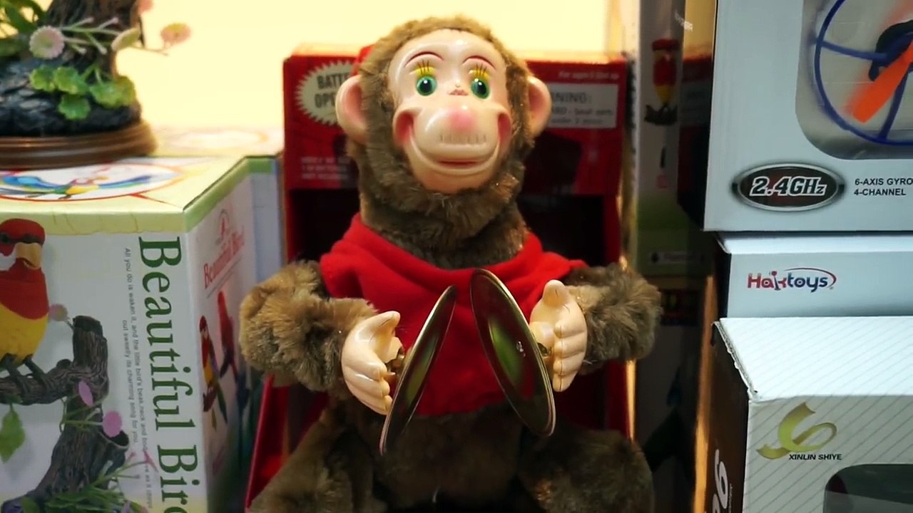 Disney Store TOY HUNT Beauty And The Beast , Mickey and The Roadster Racers. Build-A-Bear Workshop-hB-spsCxJHg