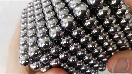 Playing with 512 big magnet balls