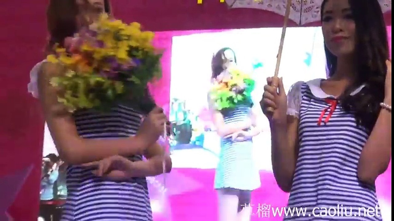 2013深圳内衣展女孩的秘密内衣秀1