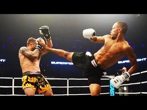 GLORY: Brutal Spinning Head-Kick KO (Raymond Daniels)