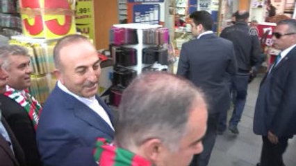 Dışişleri Bakanı Çavuşoğlu, Karşıyaka'da