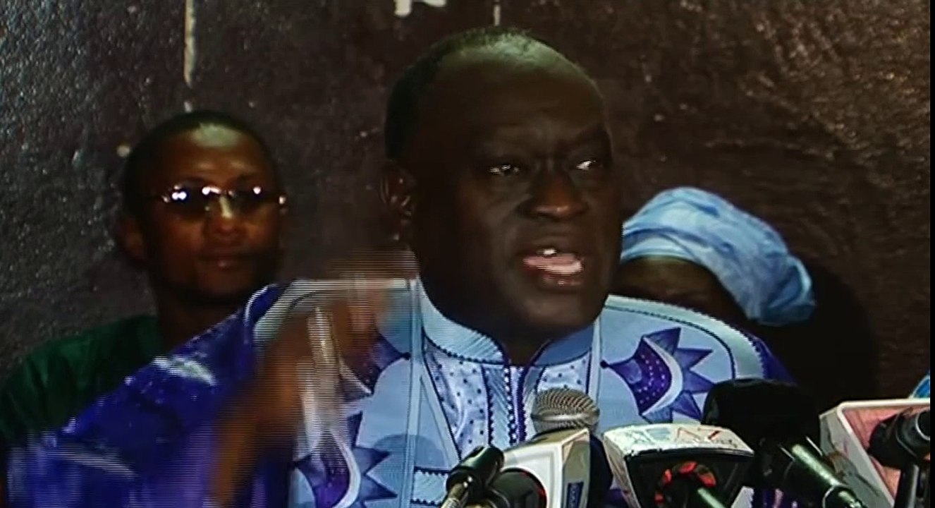 Me El Hadj Diouf "Demandez à Yakham Mbaye combien de fois il a reçu de l'argent de Khalifa Sall directement"