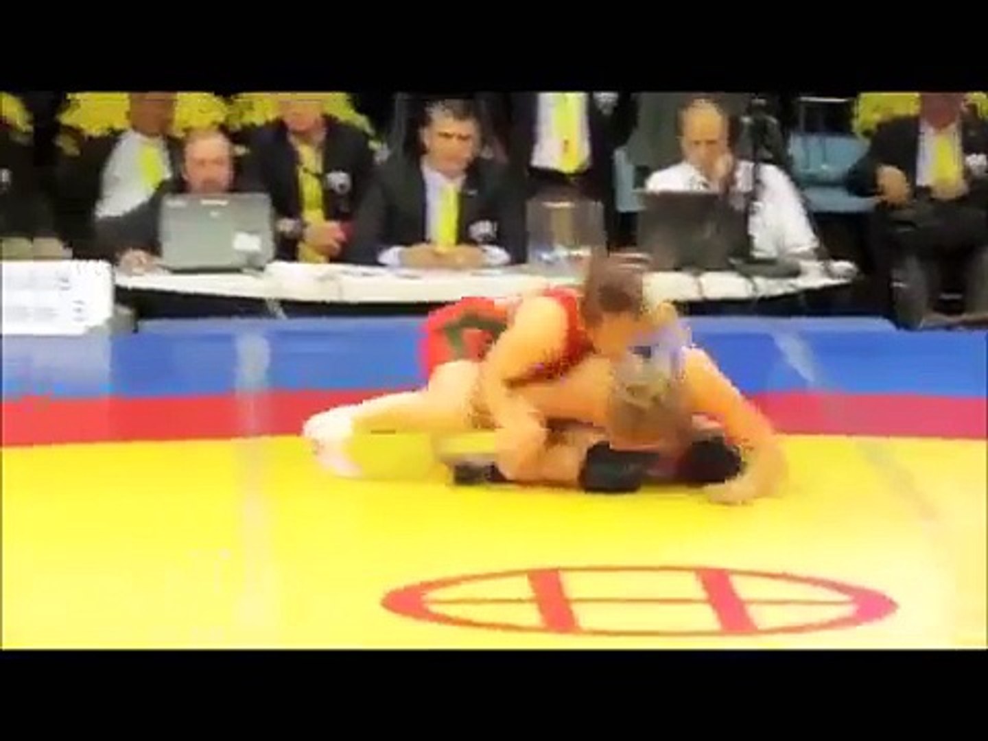 吉田沙保里 ヘレン マルーリス試合後に号泣 両選手に感動の声が止まらない Video Dailymotion