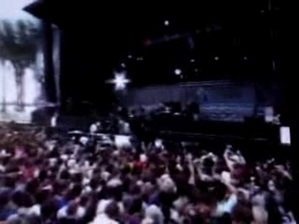 Muse - Showbiz (Live Werchter 2001)