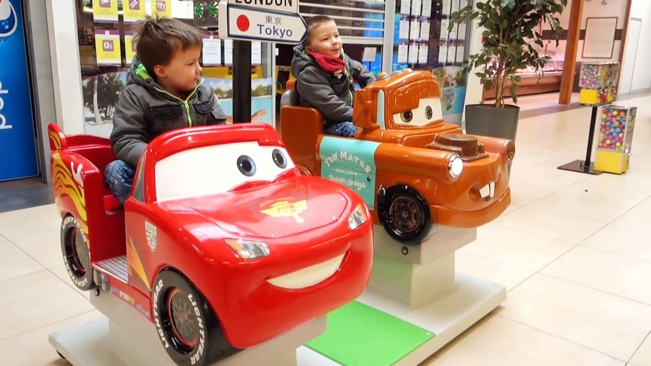 Cars Kids Spiderman video Kids and toy Spiderman ride on Disney cars for children