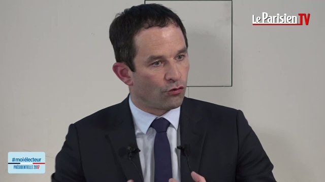 Hamon veut interdire aux «élus de cumuler avec un autre revenu»